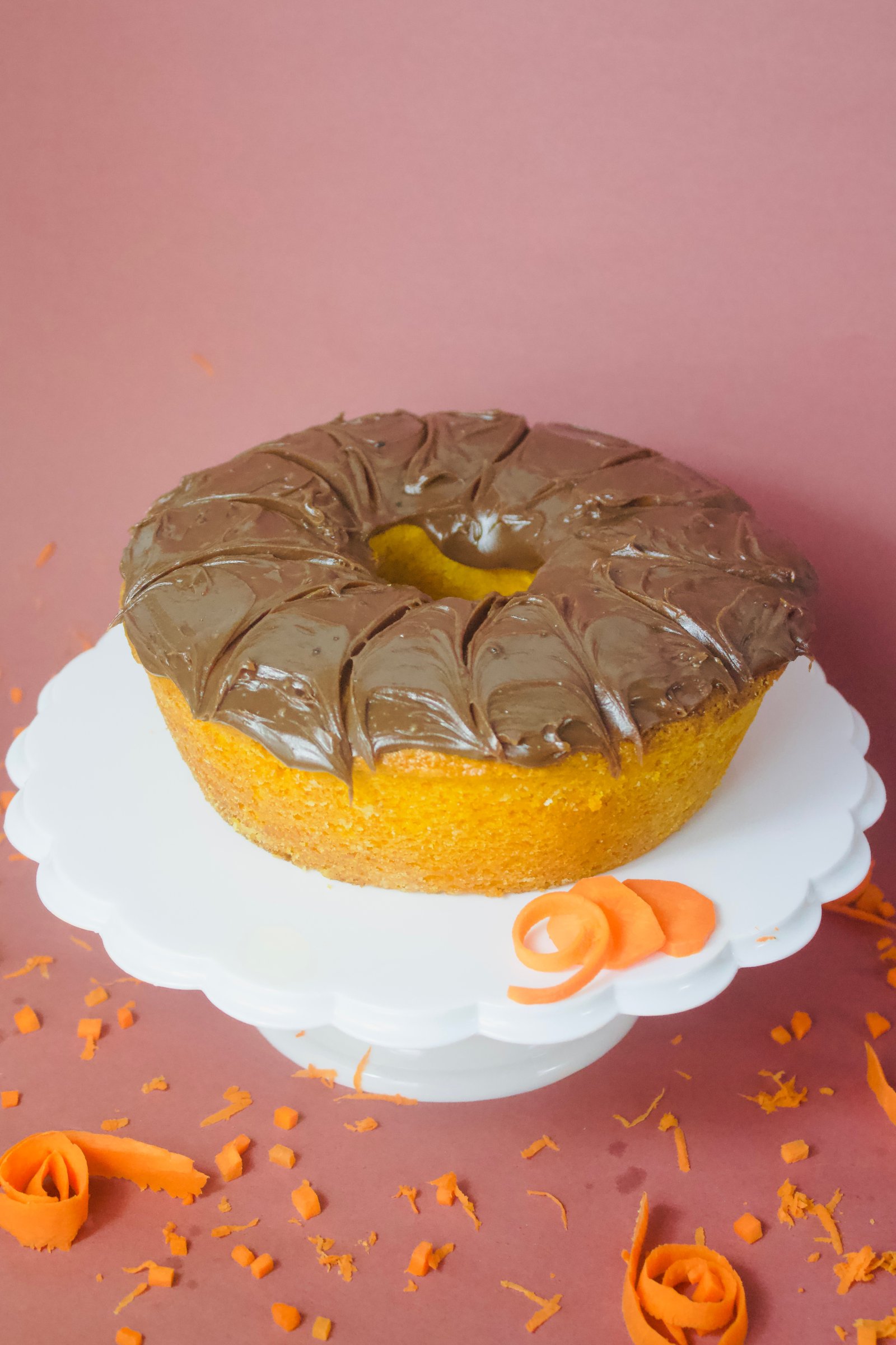 Bolo de Cenoura com Cobertura Cremosa